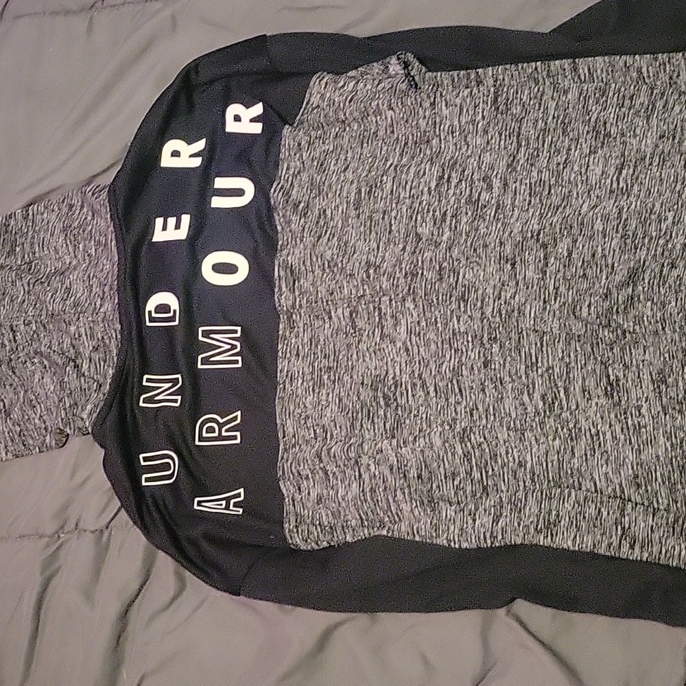Medium Under Armour Heatgear long sleve - Picture 2 of 3